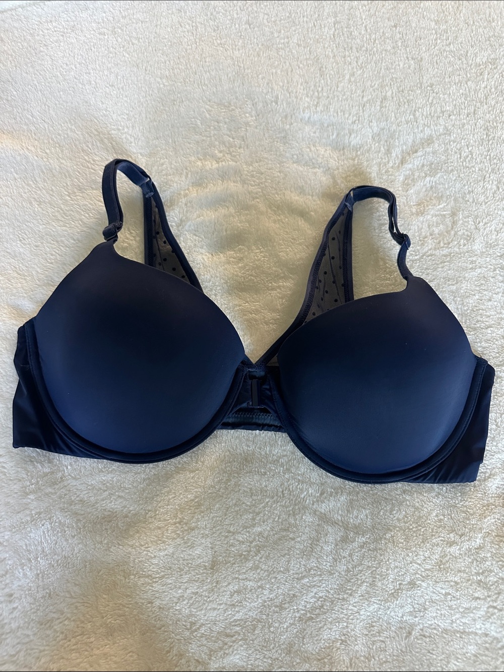 Victoria’s Secret Demi front closure Smooth T-Shirt Bra